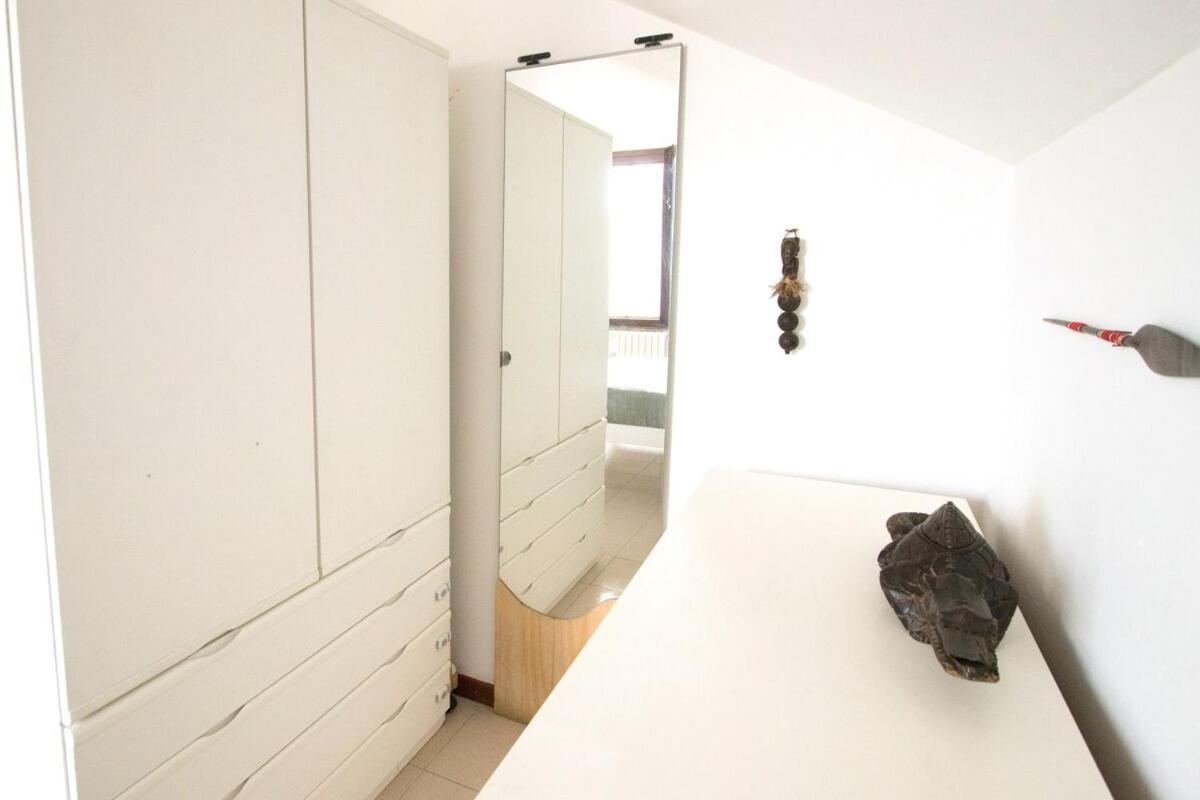 The Little Penthouse Apartment Seregno Bagian luar foto