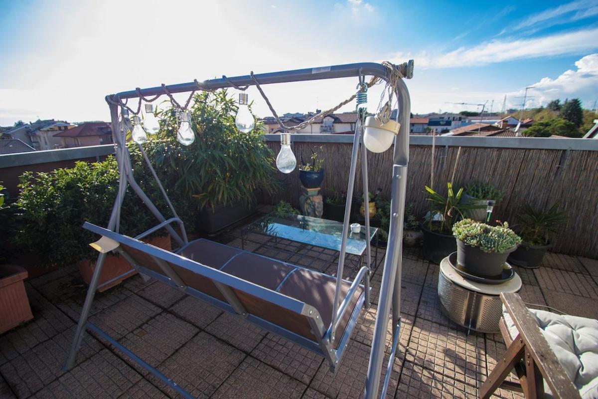 The Little Penthouse Apartment Seregno Bagian luar foto
